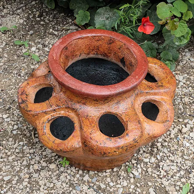 Jardinière en terre cuite déco extérieure dans votre jardin - Amadera  Taille 27 cm x 40 cm de diamètre