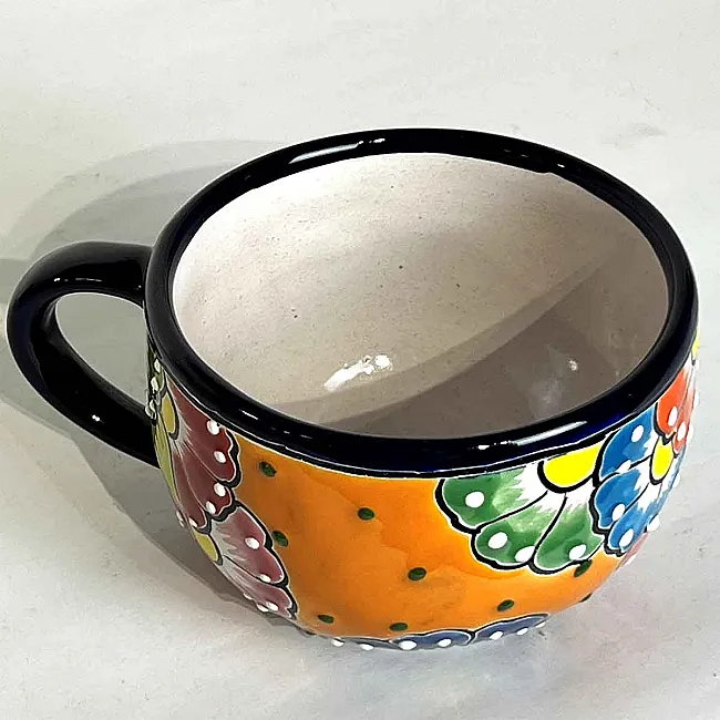 Tasse céramique colorée pour le thé